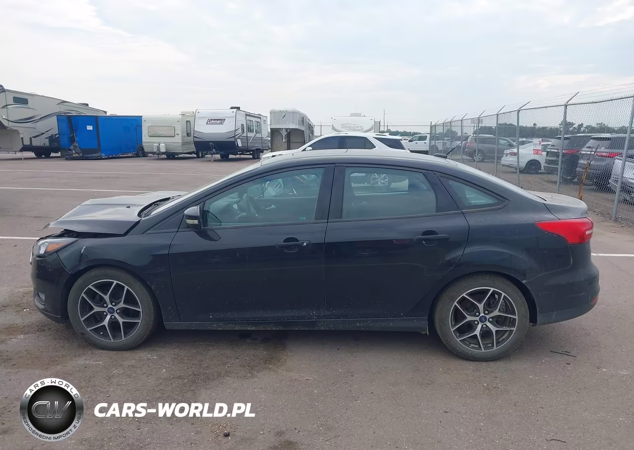 2017 Ford Focus Sel VIN:1FADP3H2XHL237423 - 14
