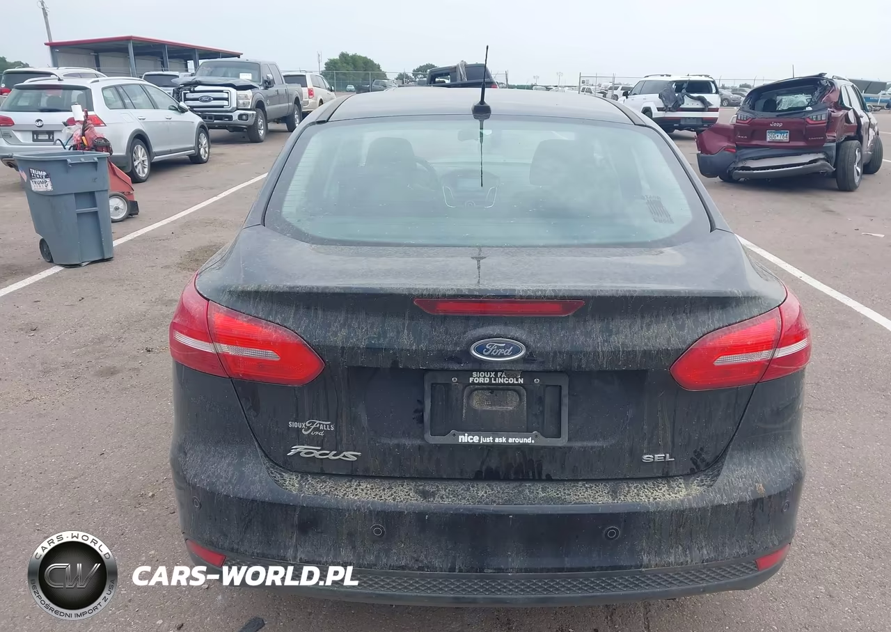 2017 Ford Focus Sel VIN:1FADP3H2XHL237423 - 16