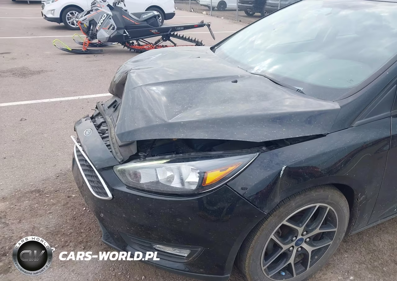 2017 Ford Focus Sel VIN:1FADP3H2XHL237423 - 6