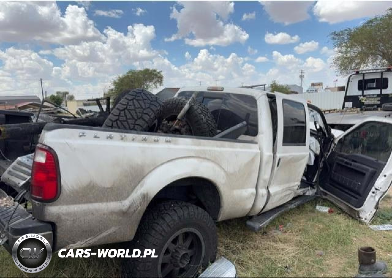 2015 Ford F350 VIN:1FT8W3BT9FED48496 - 4
