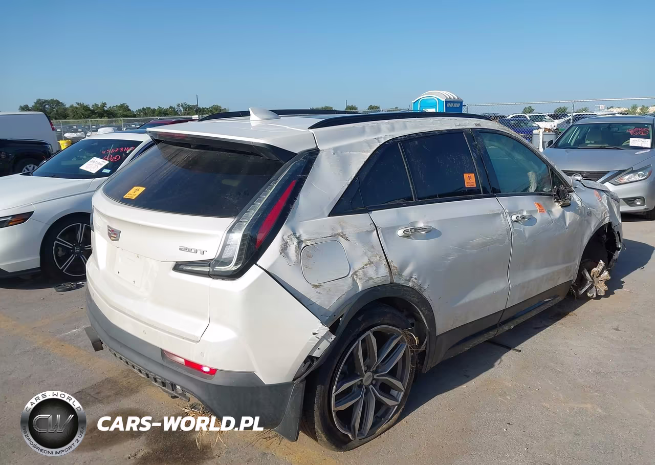 2019 Cadillac Xt4 Sport VIN:1GYFZFR49KF229232 - 4