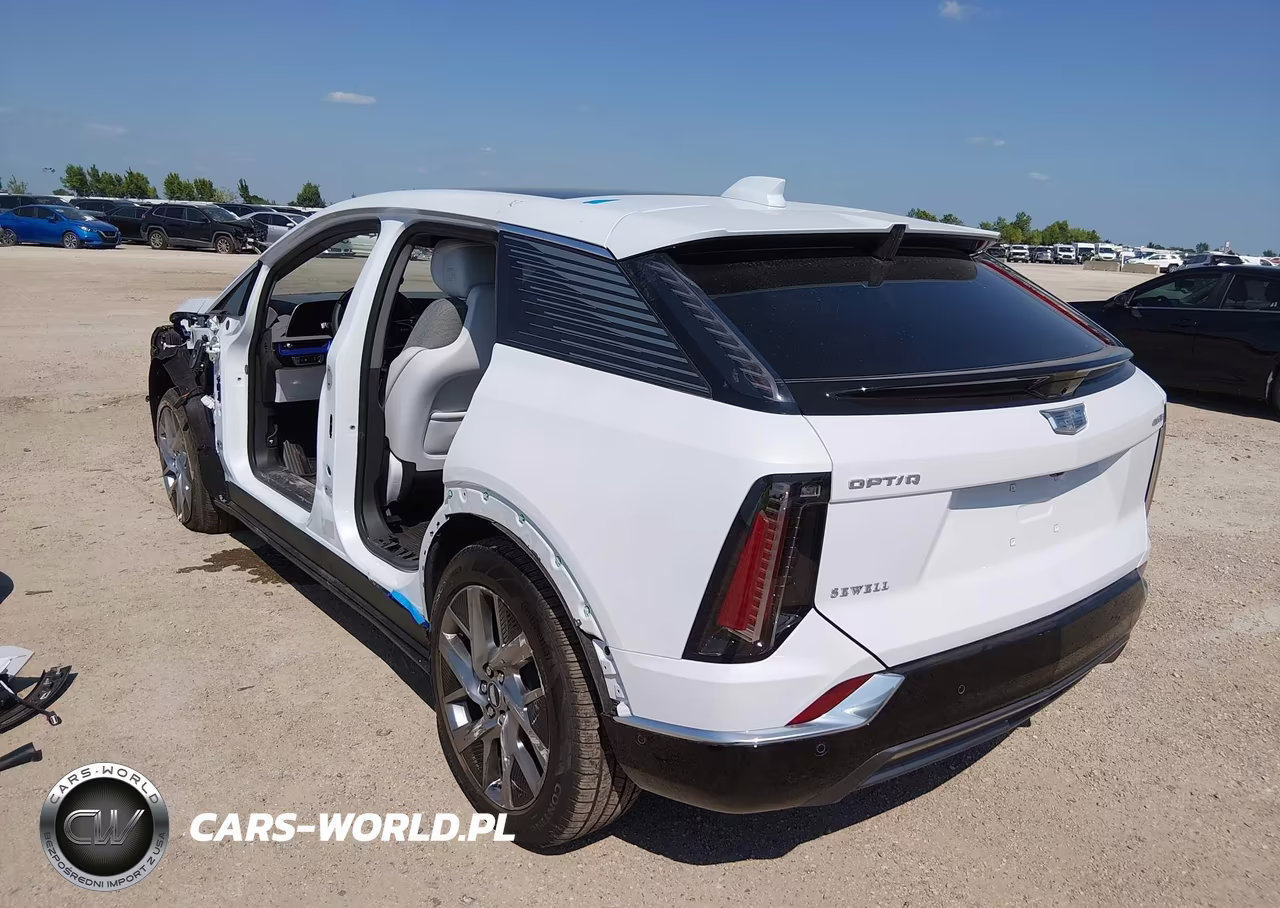 2026 Cadillac Optiq Luxury VIN:3GYK3BM5XTS176420 - 22