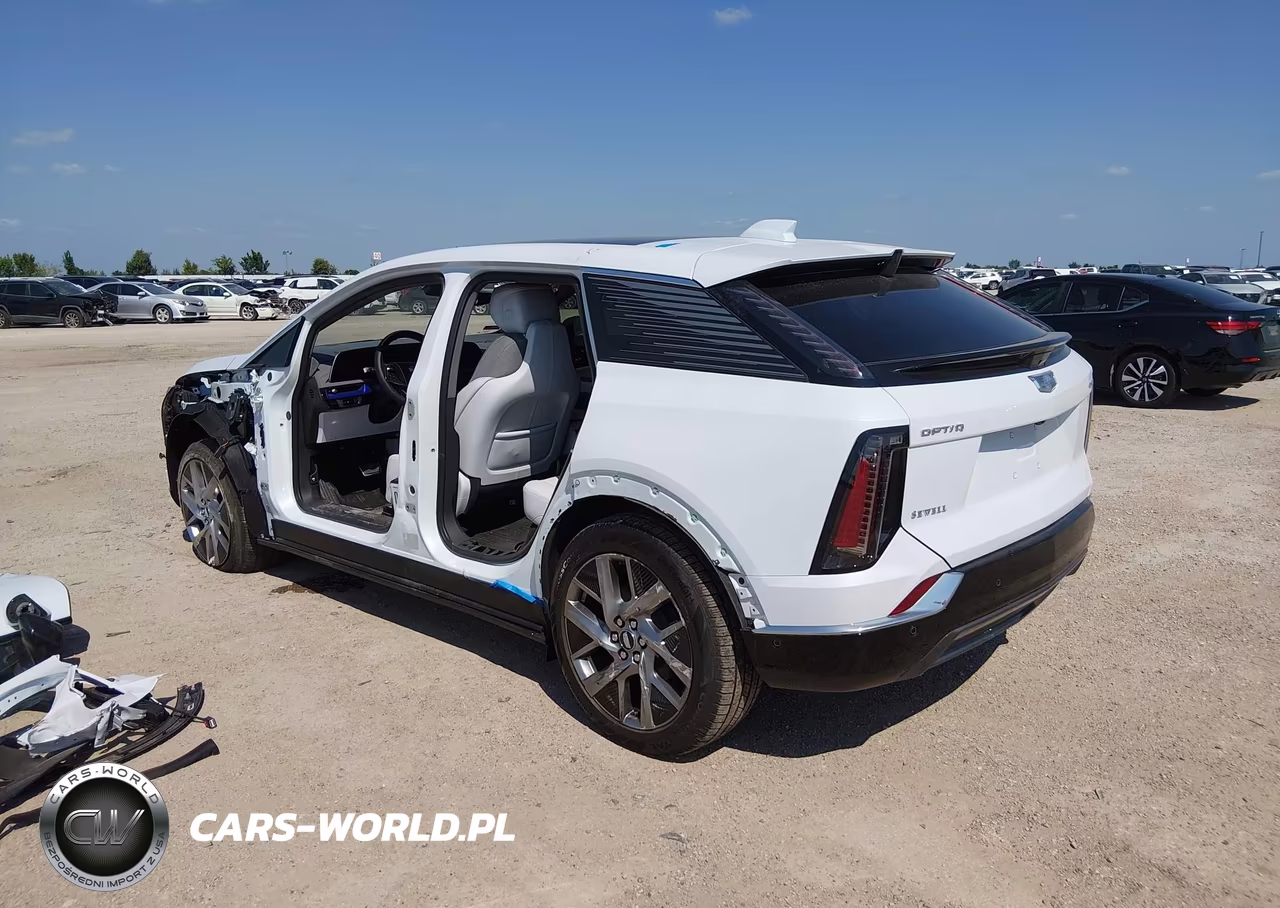 2026 Cadillac Optiq Luxury VIN:3GYK3BM5XTS176420 - 3
