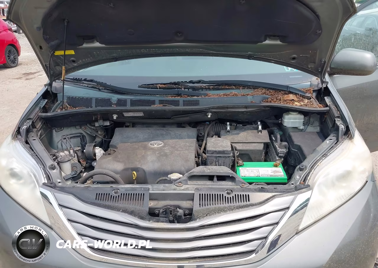 2013 Toyota Sienna Xle V6 8 Passenger VIN:5TDYK3DC2DS297715 - 10