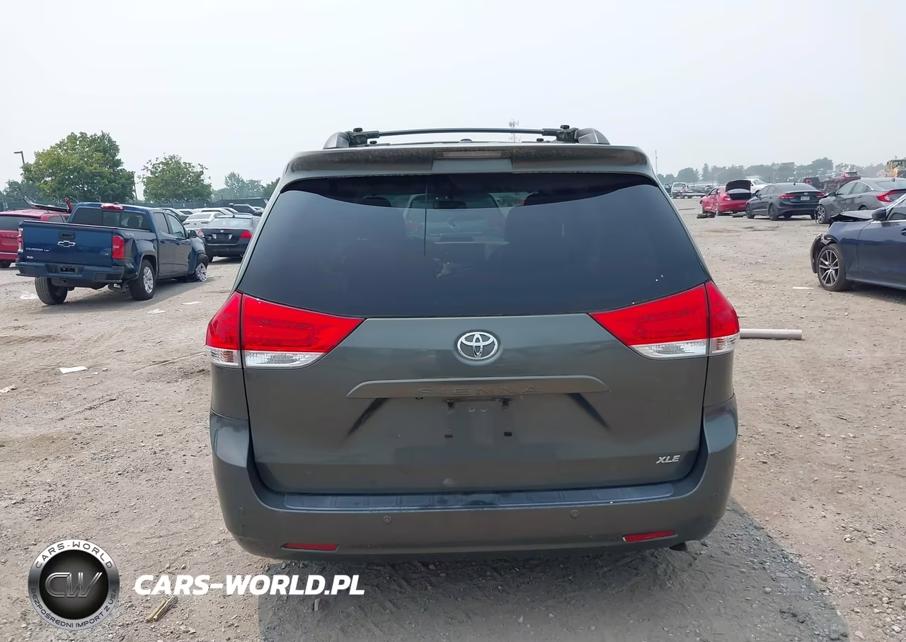 2013 Toyota Sienna Xle V6 8 Passenger VIN:5TDYK3DC2DS297715 - 16