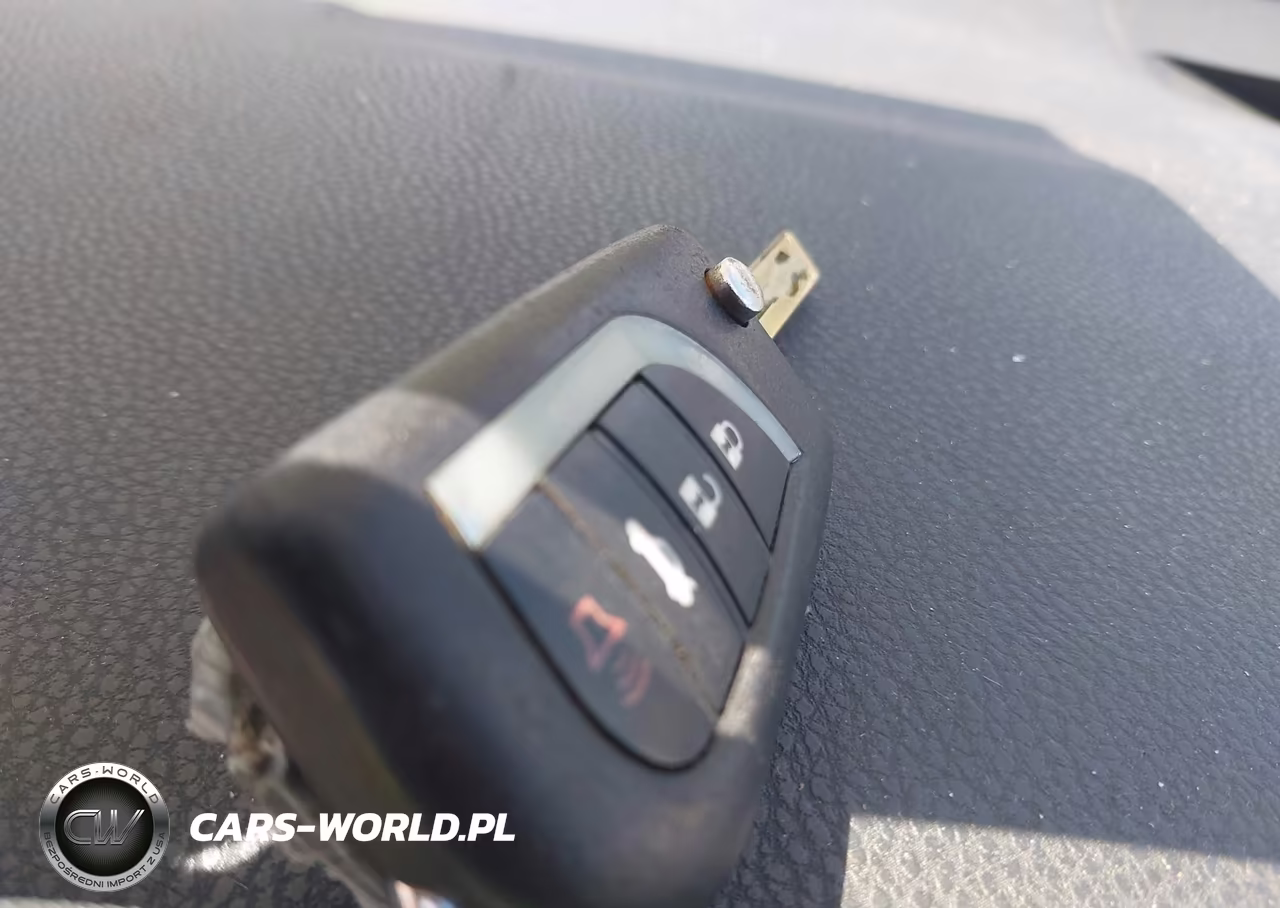 2018 Toyota Camry Le VIN:4T1B11HK5JU034541 - 11
