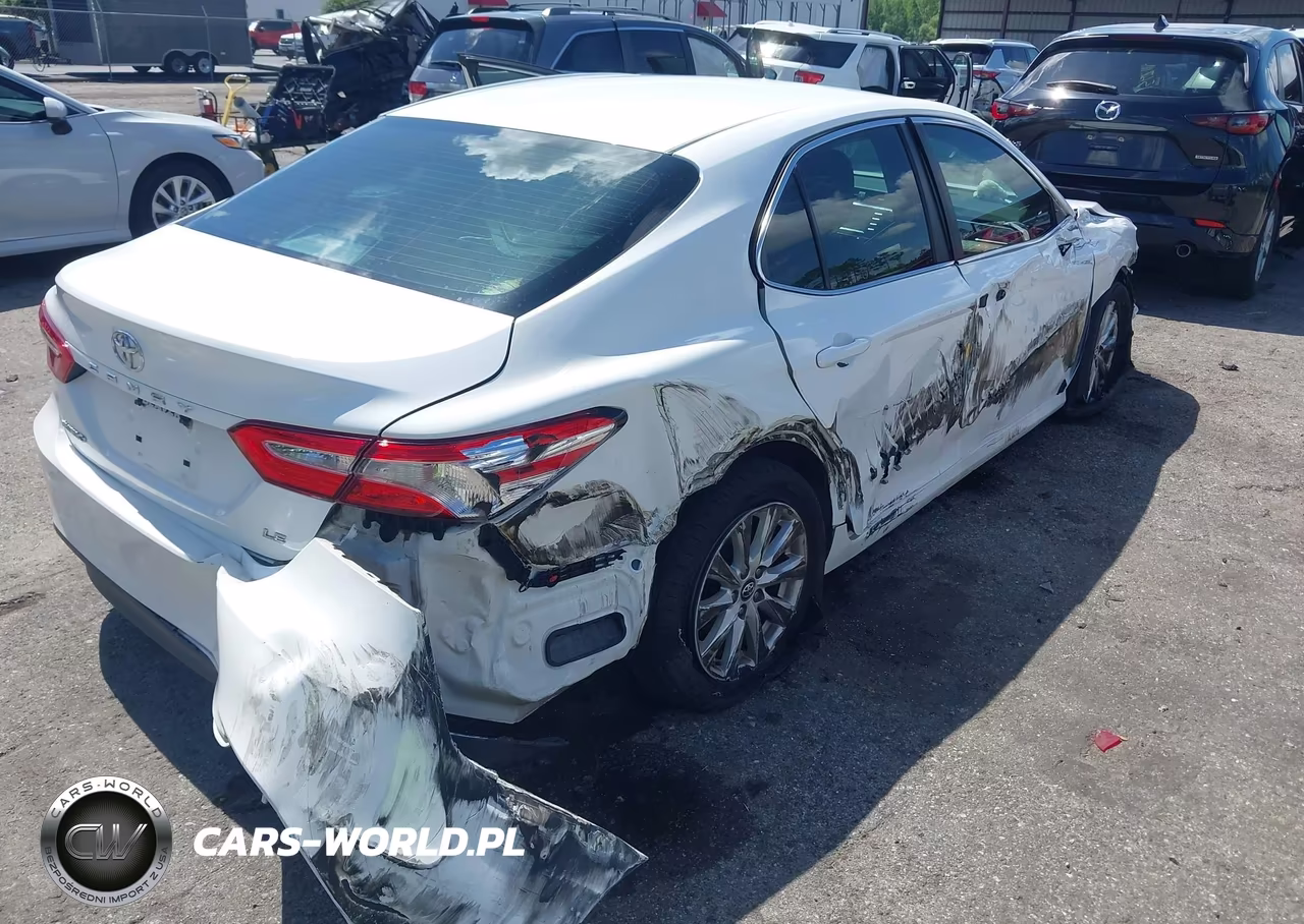 2018 Toyota Camry Le VIN:4T1B11HK5JU034541 - 6