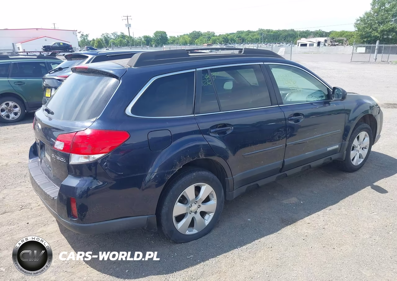 2012 Subaru Outback 2.5I Premium VIN:4S4BRCCC9C3248610 - 4