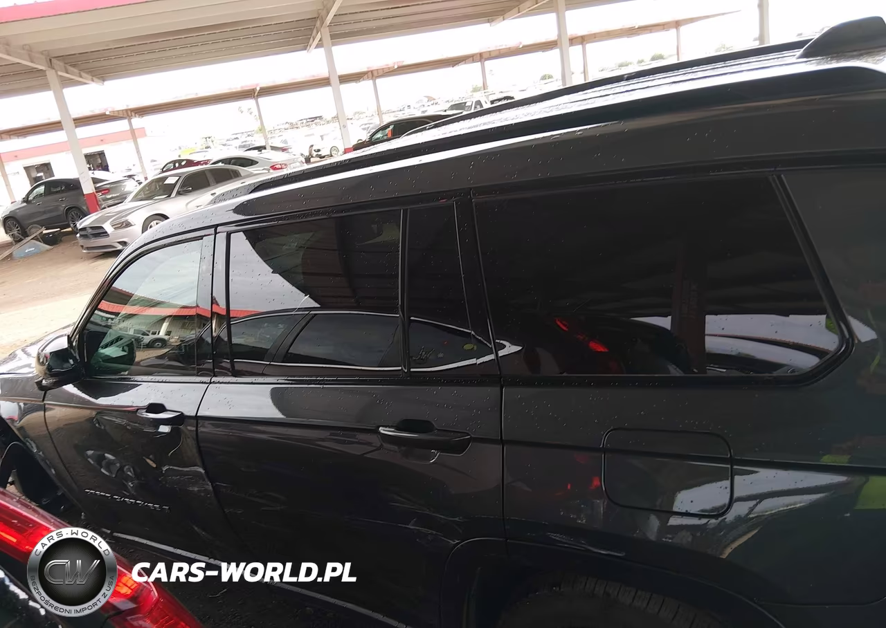 2025 Jeep Grand Cherokee L Limited 4X4 VIN:1C4RJKBG2S8641536 - 14