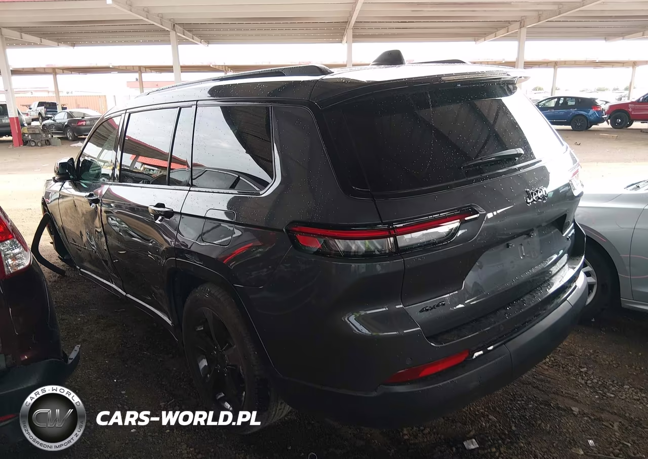 2025 Jeep Grand Cherokee L Limited 4X4 VIN:1C4RJKBG2S8641536 - 3