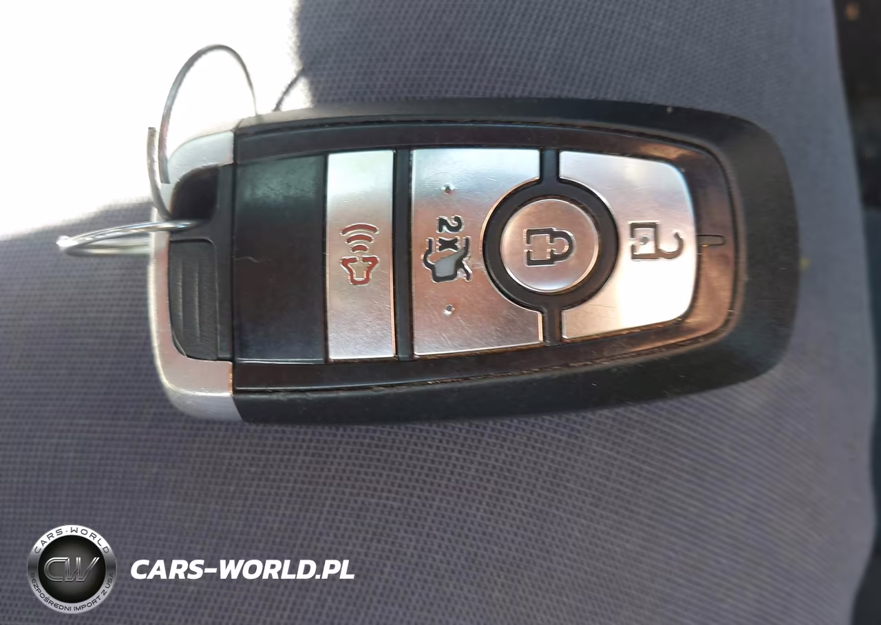 2018 Ford Fusion Se VIN:3FA6P0H7XJR277902 - 11