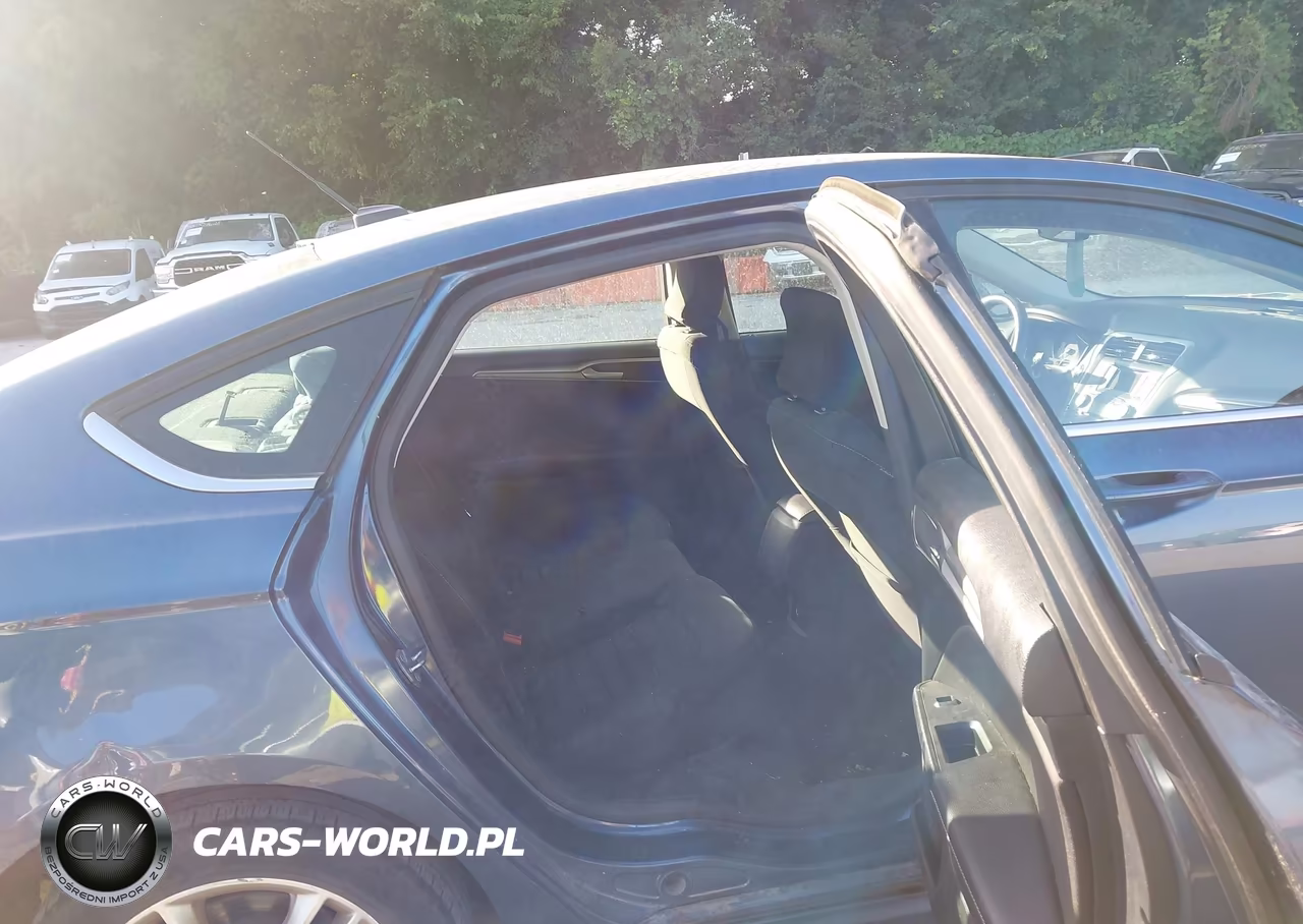 2018 Ford Fusion Se VIN:3FA6P0H7XJR277902 - 8