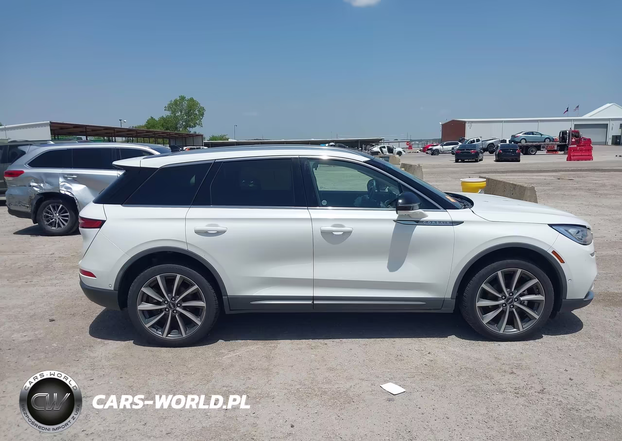 2020 Lincoln Corsair Reserve VIN:5LMCJ2DHXLUL05985 - 13