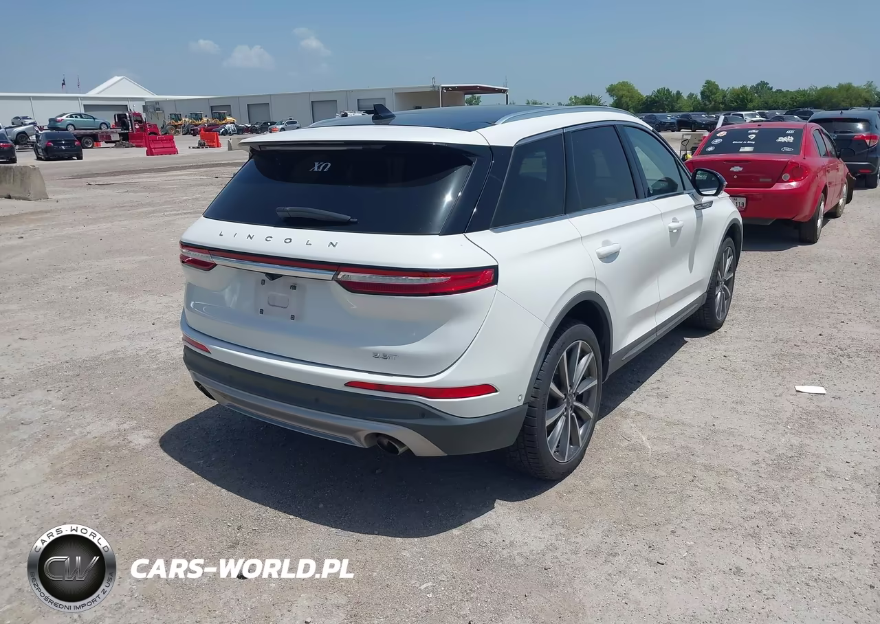 2020 Lincoln Corsair Reserve VIN:5LMCJ2DHXLUL05985 - 4