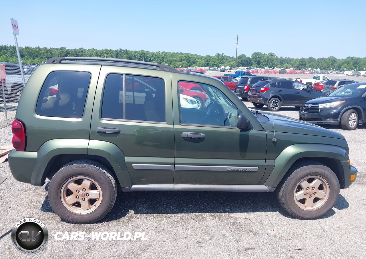2007 Jeep Liberty Sport VIN:1J4GL48K87W697437 - 13