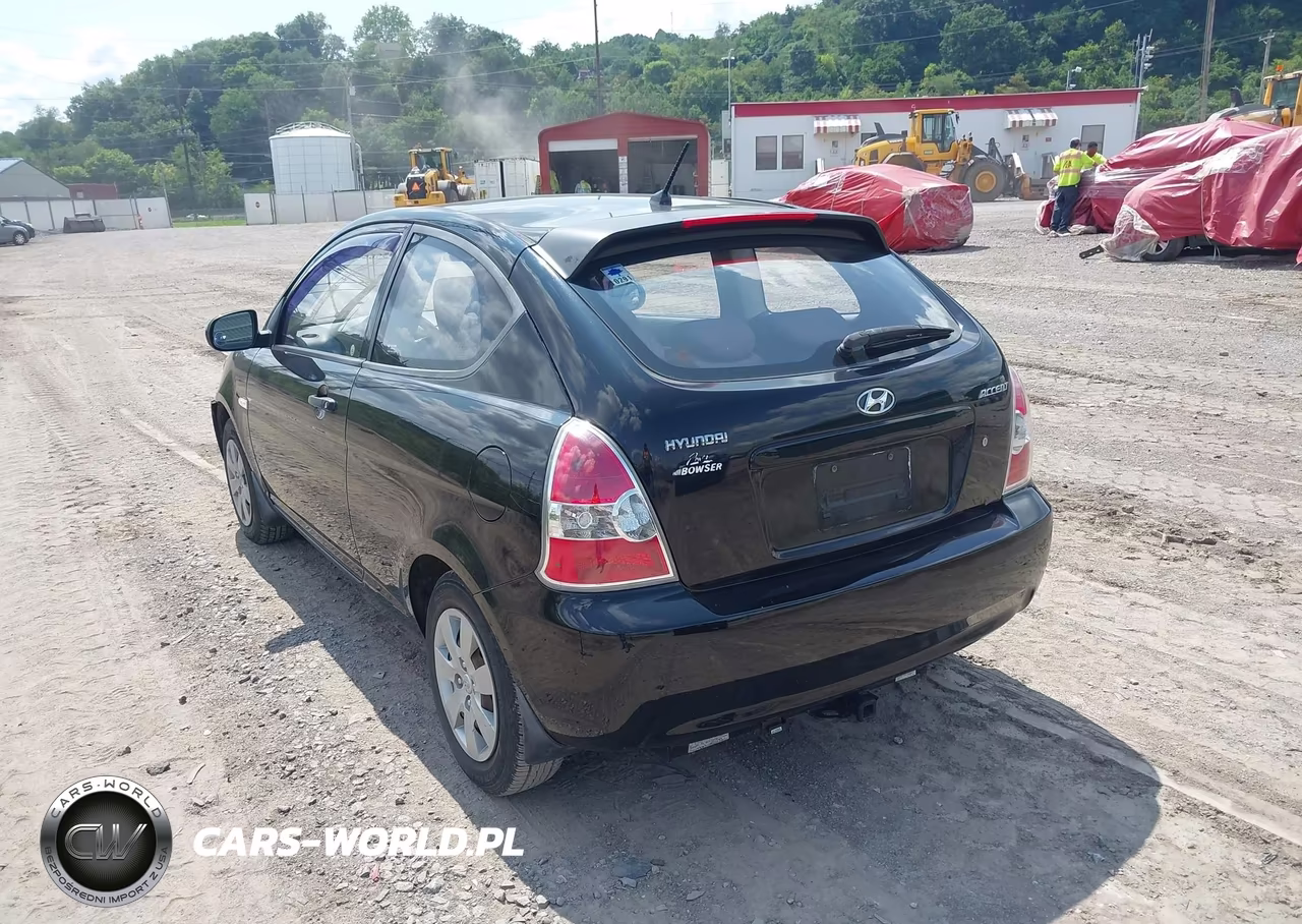 2010 Hyundai Accent Gs VIN:KMHCM3AC8AU149466 - 3