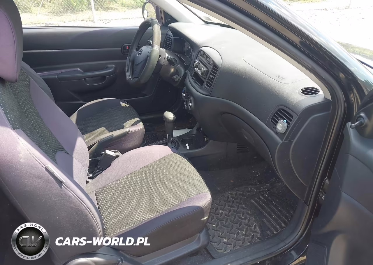2010 Hyundai Accent Gs VIN:KMHCM3AC8AU149466 - 5