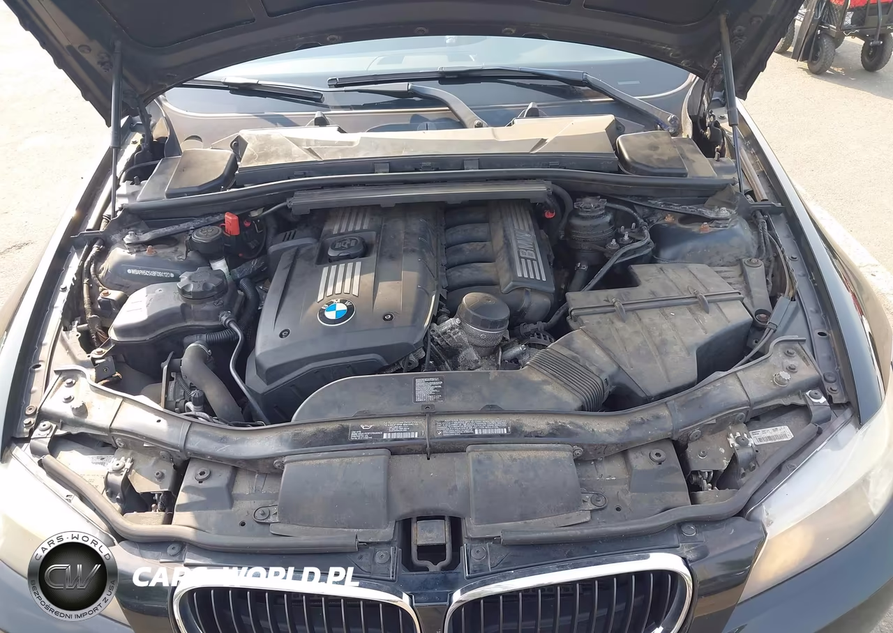 2011 BMW 328I VIN:WBAPH5C54BF094120 - 10