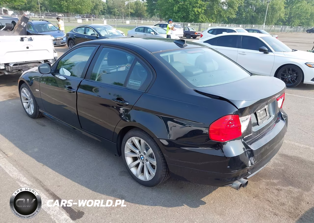 2011 BMW 328I VIN:WBAPH5C54BF094120 - 3