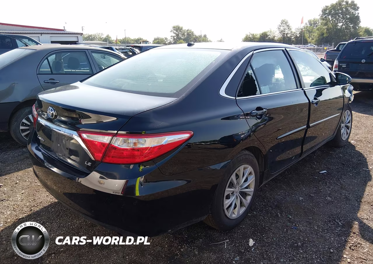 2017 Toyota Camry Le VIN:4T1BF1FK8HU354368 - 4