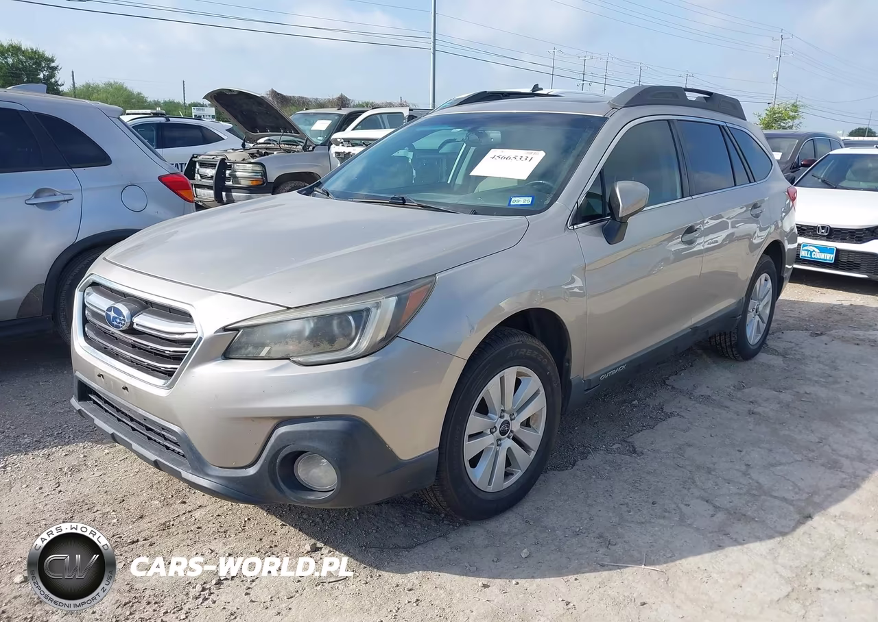 2018 Subaru Outback 2.5I Premium VIN:4S4BSADC2J3237453 - 2