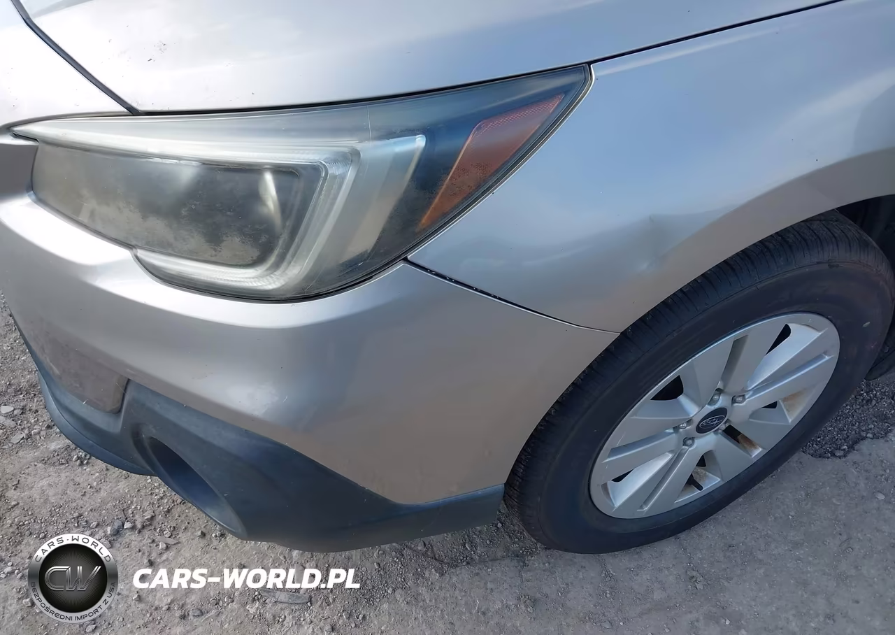 2018 Subaru Outback 2.5I Premium VIN:4S4BSADC2J3237453 - 6