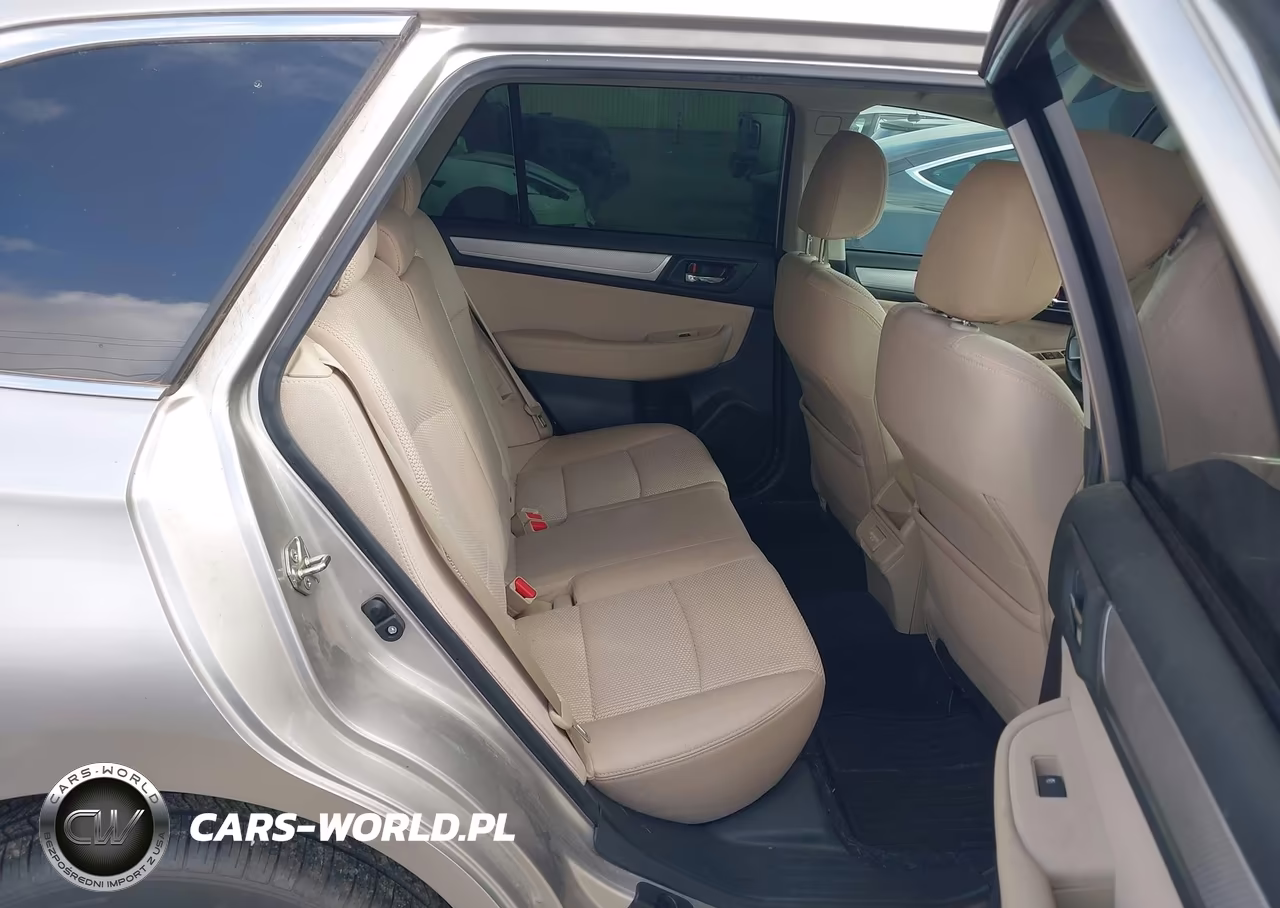 2018 Subaru Outback 2.5I Premium VIN:4S4BSADC2J3237453 - 8