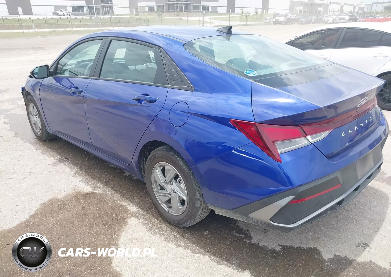 2026 Hyundai Elantra Se VIN:KMHLL4DG4TU156103 - 3