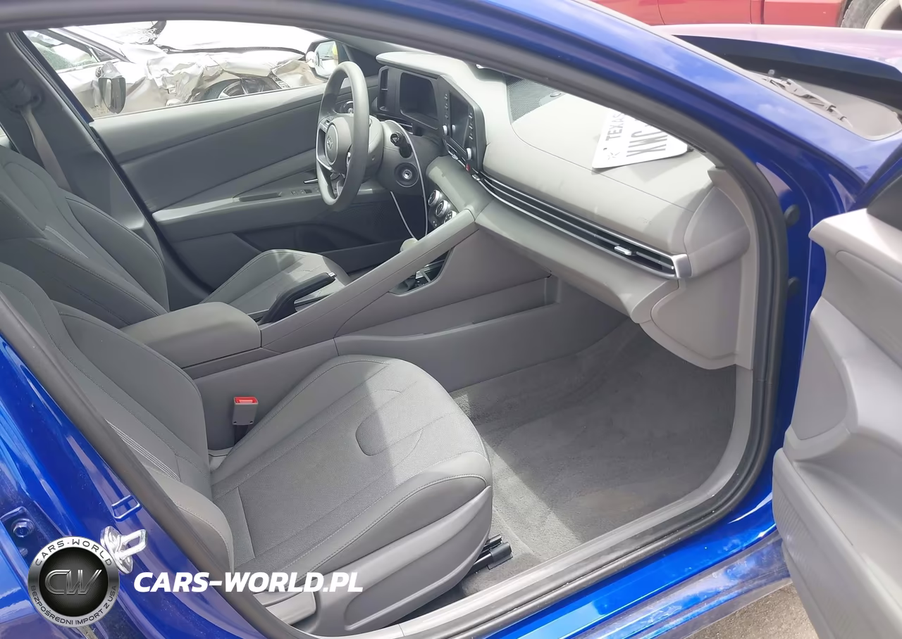 2026 Hyundai Elantra Se VIN:KMHLL4DG4TU156103 - 5