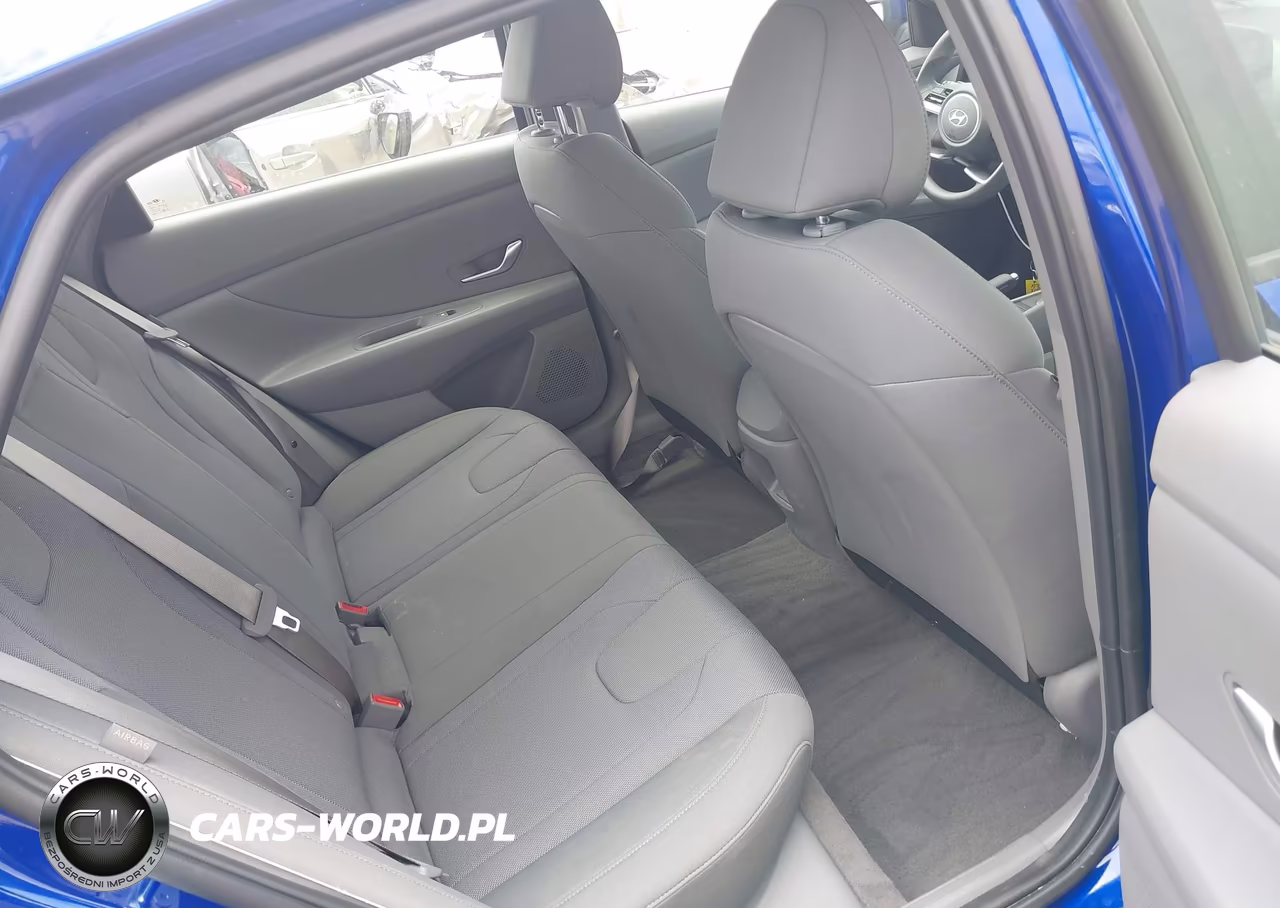2026 Hyundai Elantra Se VIN:KMHLL4DG4TU156103 - 8