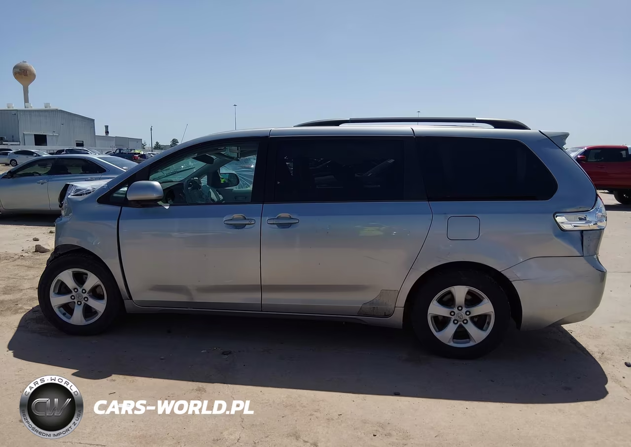 2012 Toyota Sienna Le V6 8 Passenger VIN:5TDKK3DC1CS264998 - 14