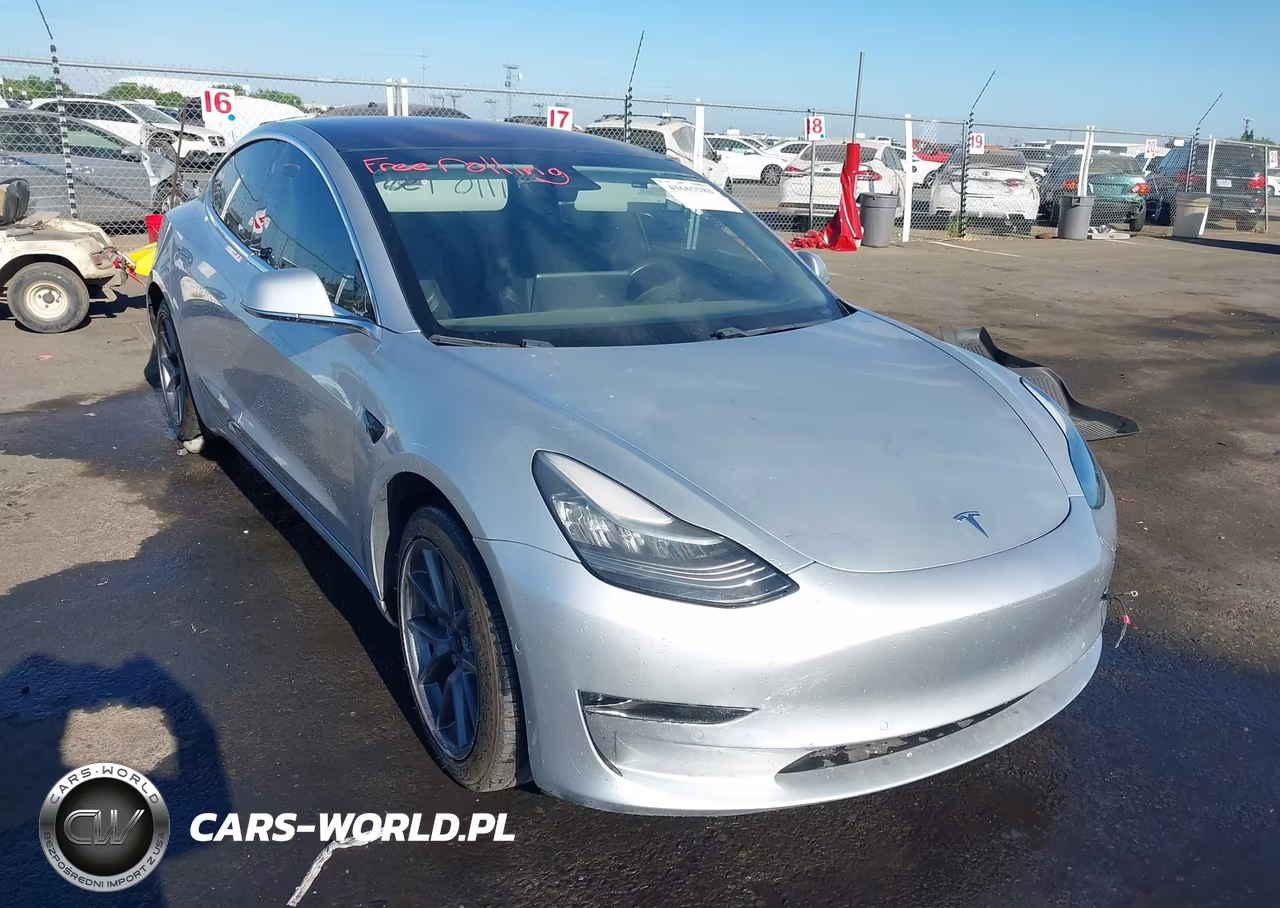 2018 Tesla Model 3 Long Range-Mid Range VIN:5YJ3E1EA7JF011649 - 1