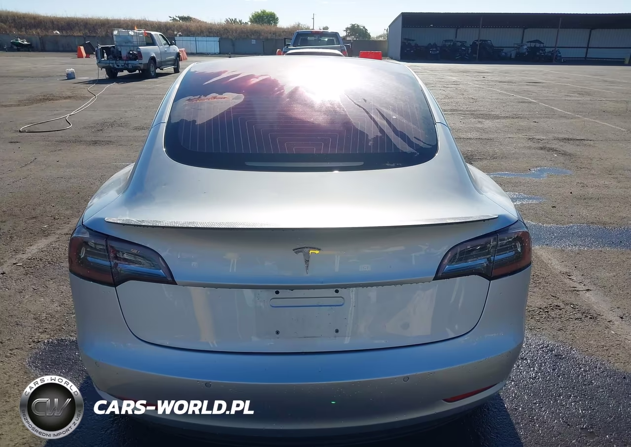 2018 Tesla Model 3 Long Range-Mid Range VIN:5YJ3E1EA7JF011649 - 14