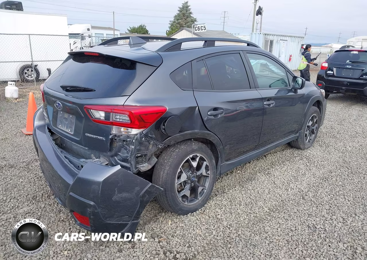 2020 Subaru Crosstrek Premium VIN:JF2GTAPC5L8226750 - 6