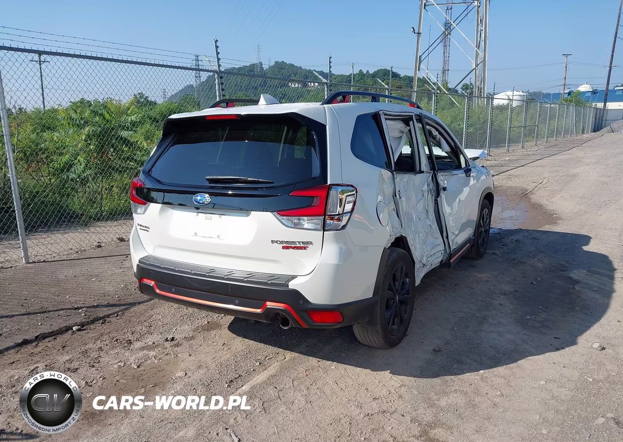 2019 Subaru Forester Sport VIN:JF2SKAPCXKH418662 - 4