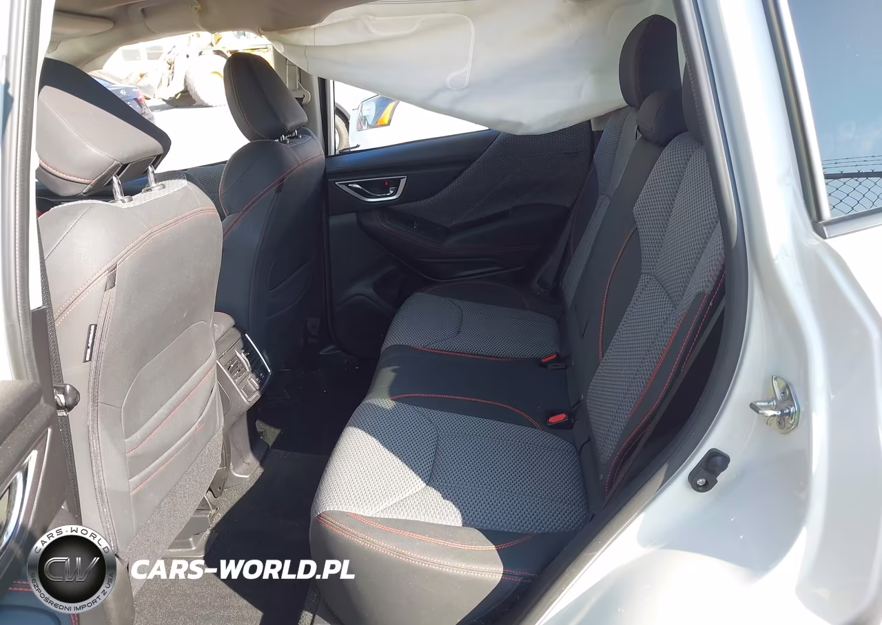 2019 Subaru Forester Sport VIN:JF2SKAPCXKH418662 - 8