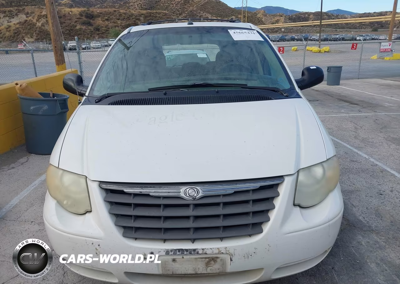2007 Chrysler Town & Country Touring VIN:2A4GP54L77R144781 - 13