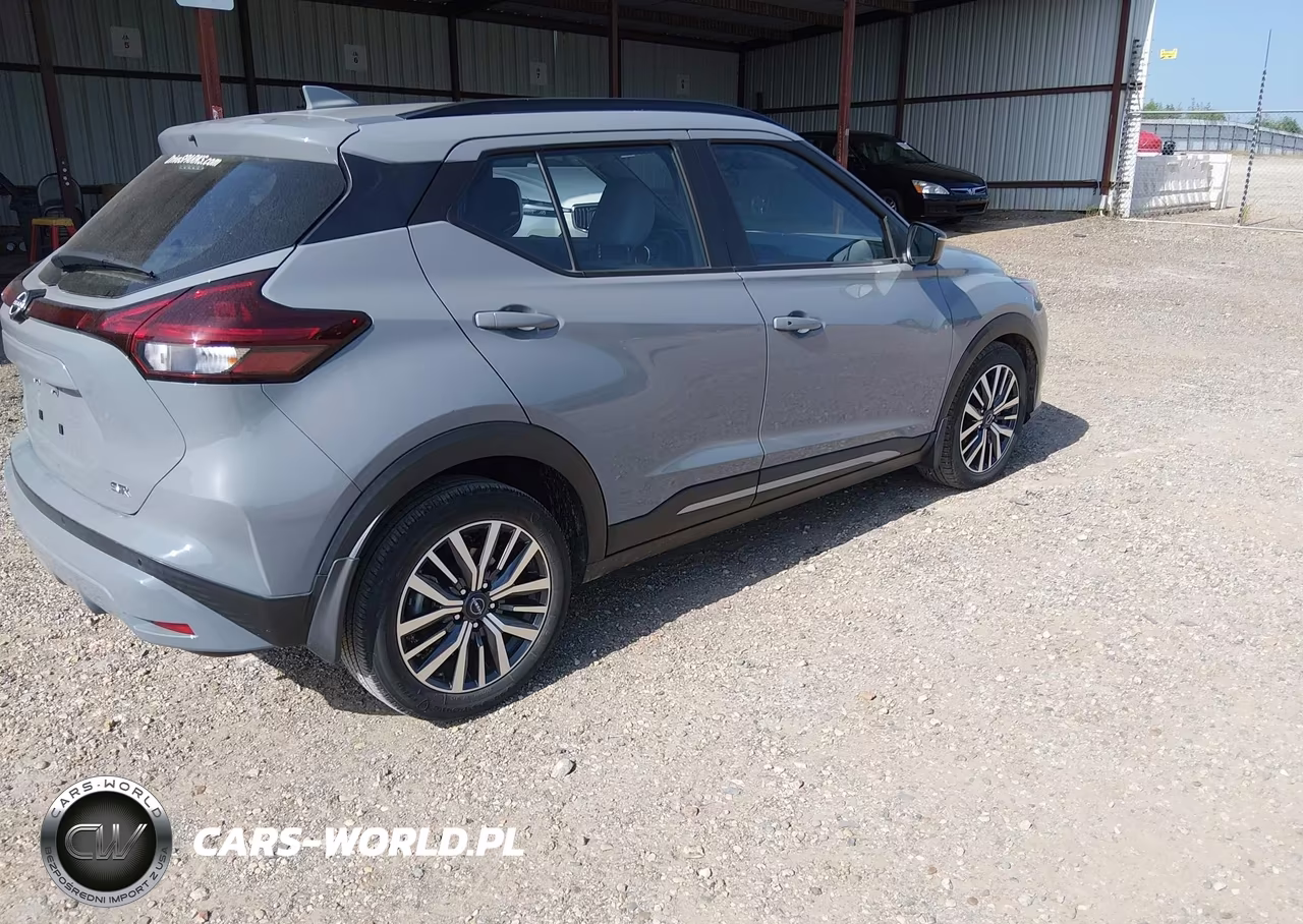 2023 Nissan Kicks Sr Xtronic Cvt VIN:3N1CP5DV3PL526196 - 4