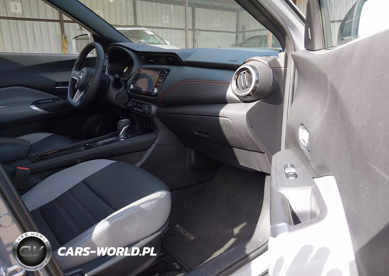 2023 Nissan Kicks Sr Xtronic Cvt VIN:3N1CP5DV3PL526196 - 5