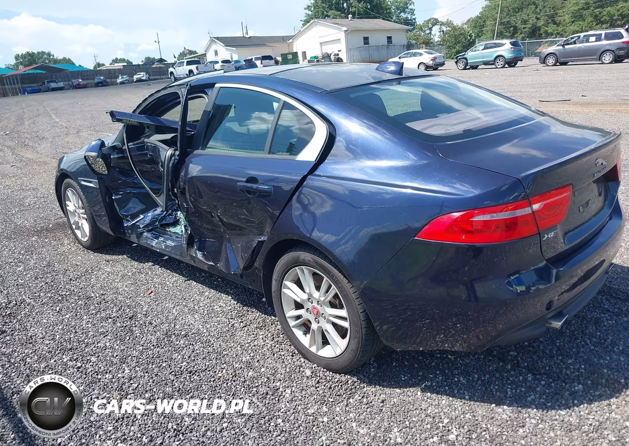2017 Jaguar Xe Premium VIN:SAJAD4BGXHA971122 - 3
