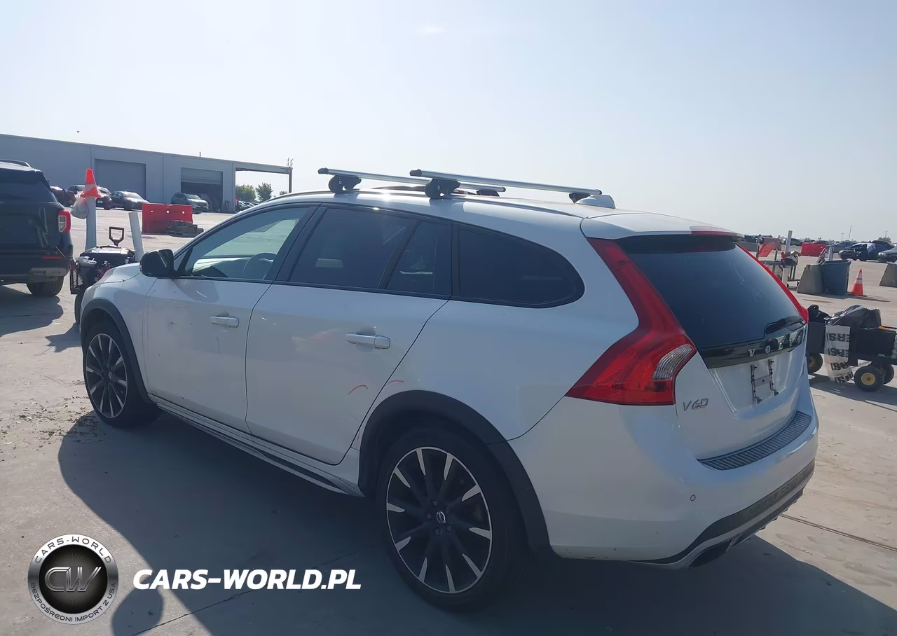 2016 Volvo V60 Cross Country T5 VIN:YV4612HK0G1008318 - 3