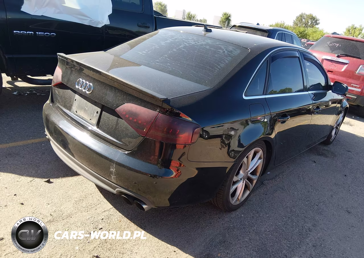 2011 Audi A4 2.0T Premium VIN:WAUHFAFL1BN045329 - 4