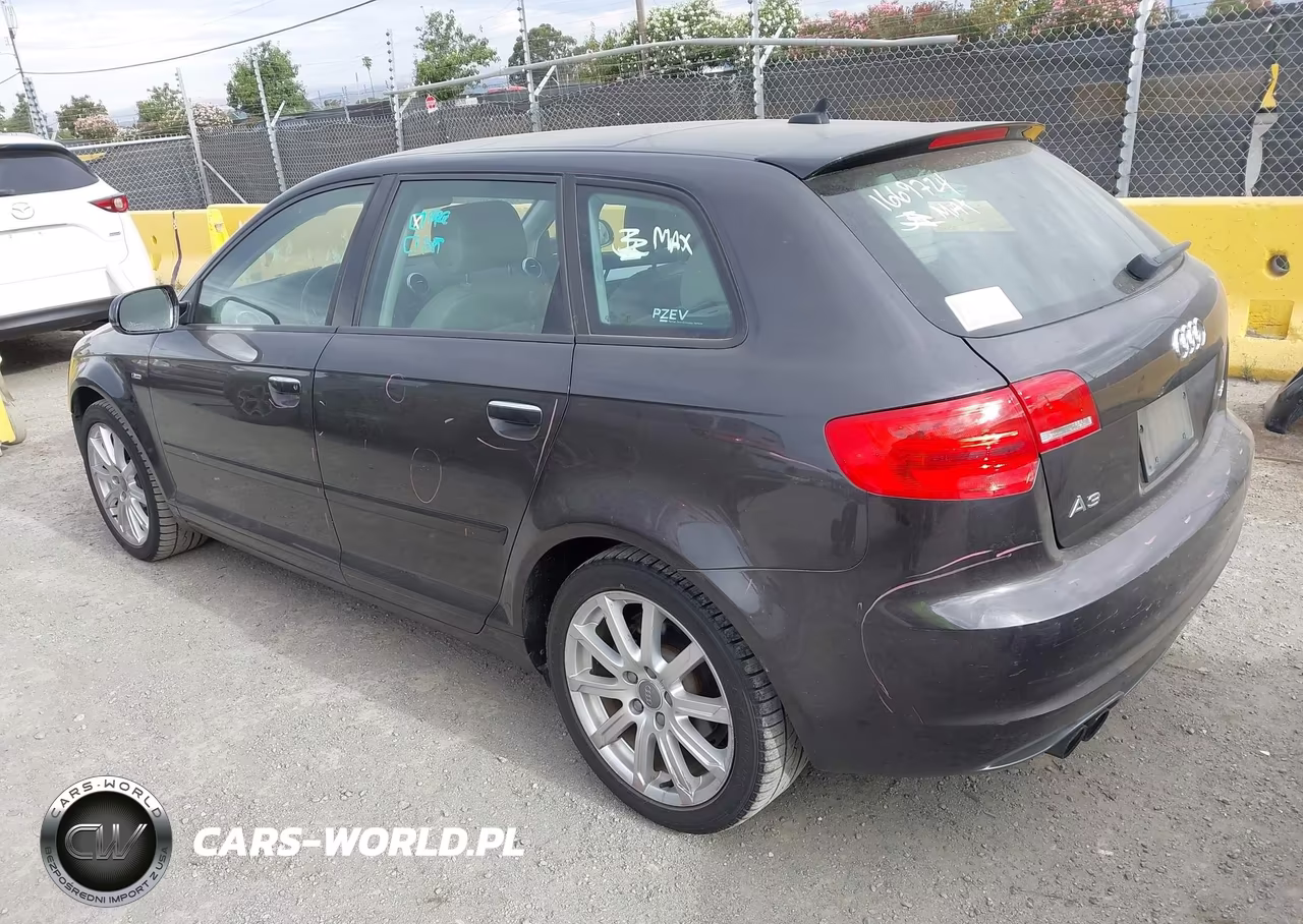 2013 Audi A3 2.0T Premium VIN:WAUKEAFM5DA027735 - 3