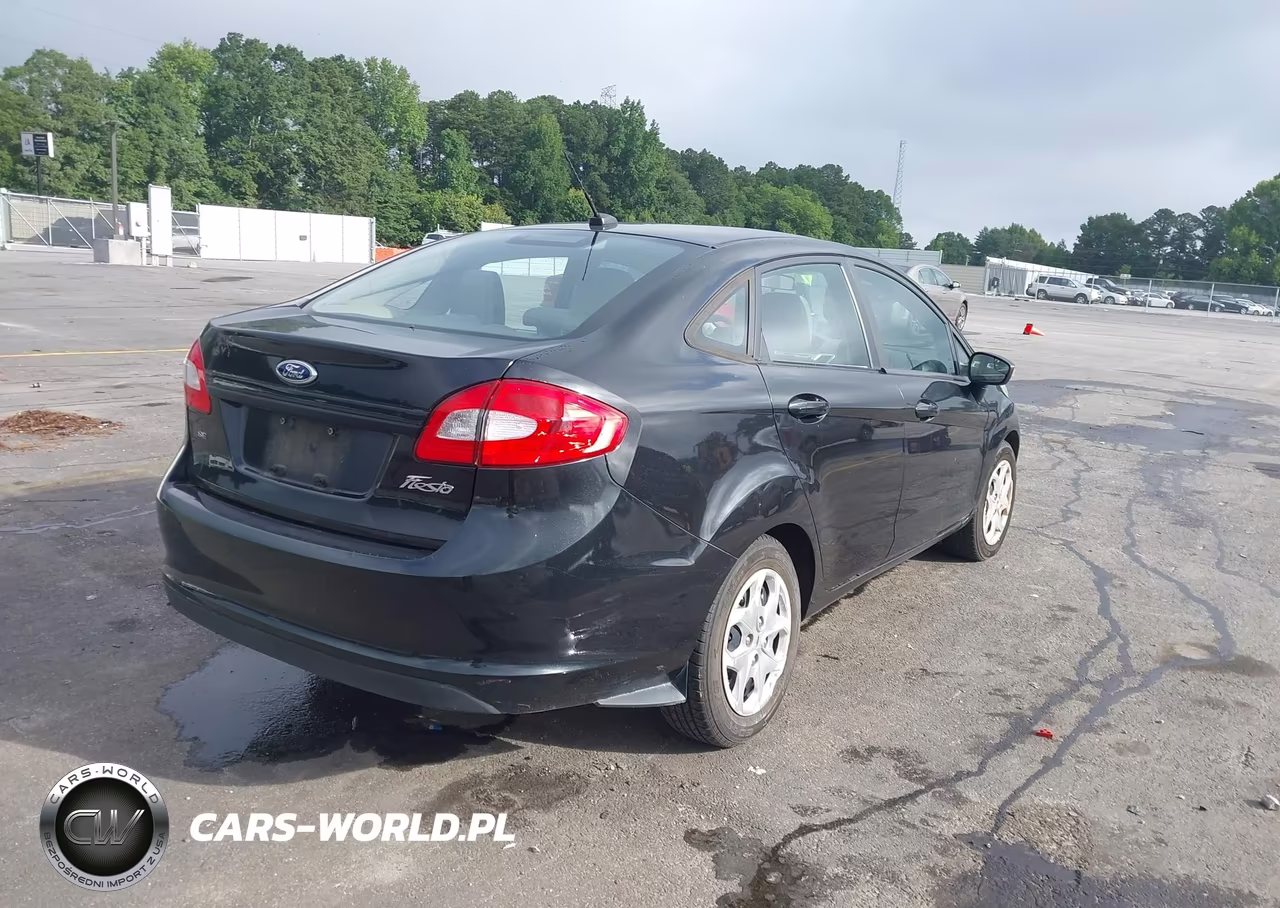 2013 Ford Fiesta Se VIN:3FADP4BJ8DM213524 - 4