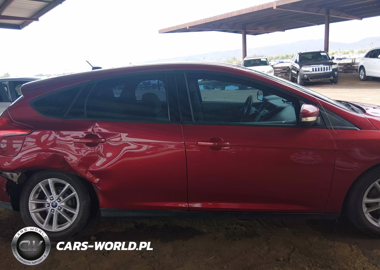 2015 Ford Focus Se VIN:1FADP3K27FL358318 - 13