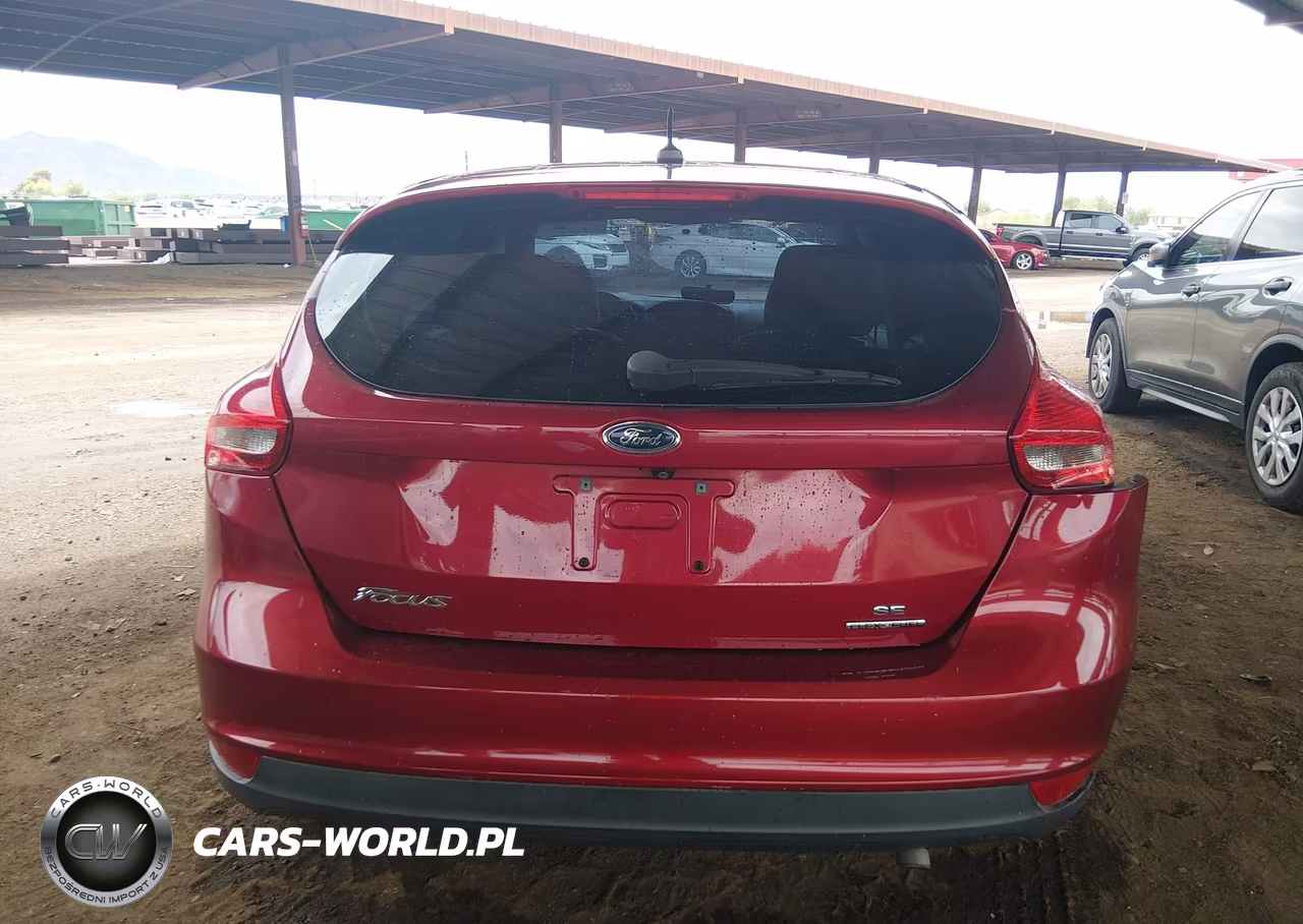2015 Ford Focus Se VIN:1FADP3K27FL358318 - 16