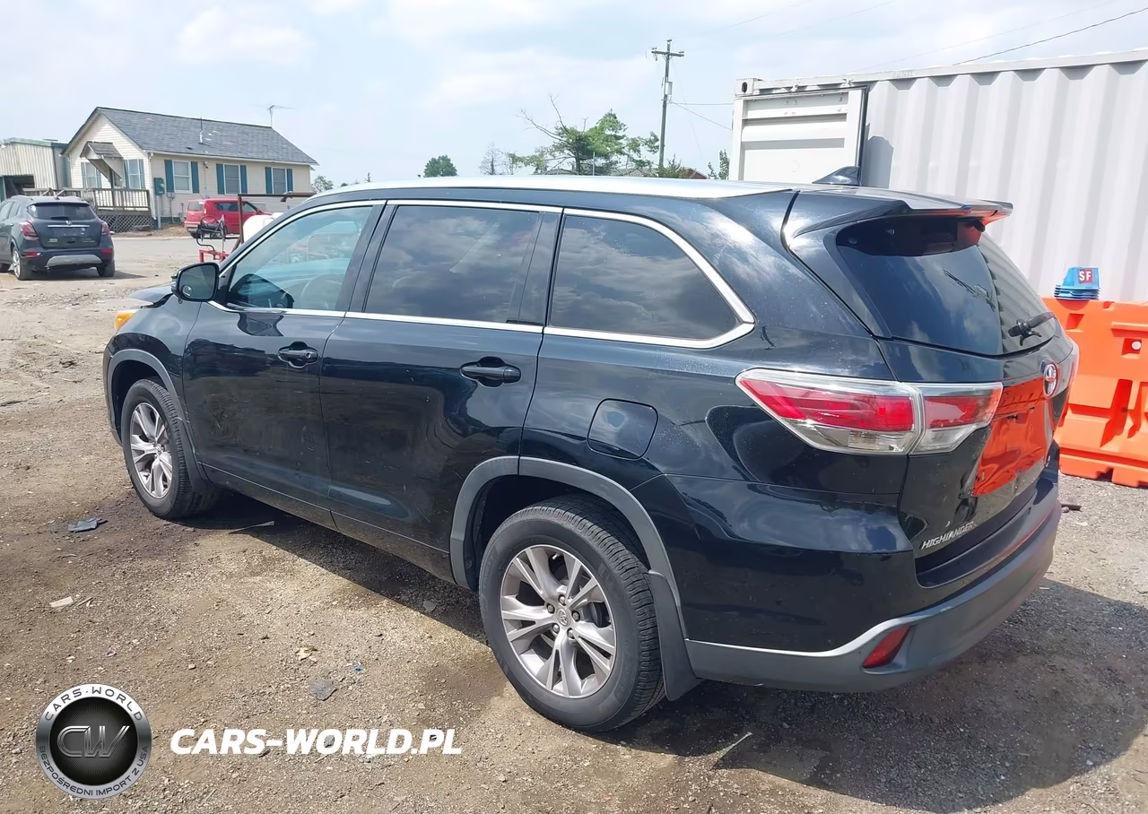 2014 Toyota Highlander Xle V6 VIN:5TDJKRFH3ES060357 - 3