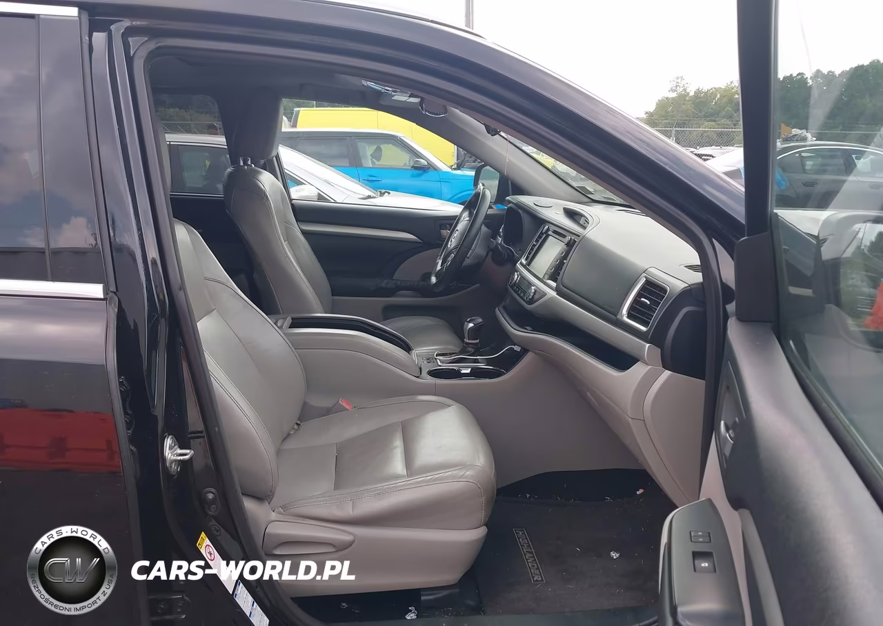 2014 Toyota Highlander Xle V6 VIN:5TDJKRFH3ES060357 - 5