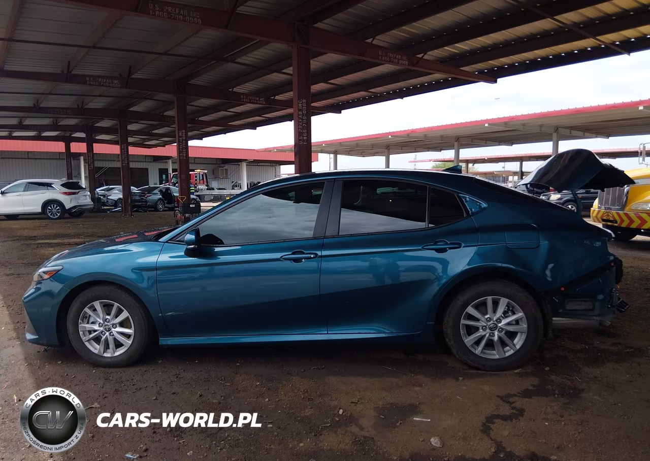2025 Toyota Camry Le VIN:4T1DAACK7SU037927 - 15