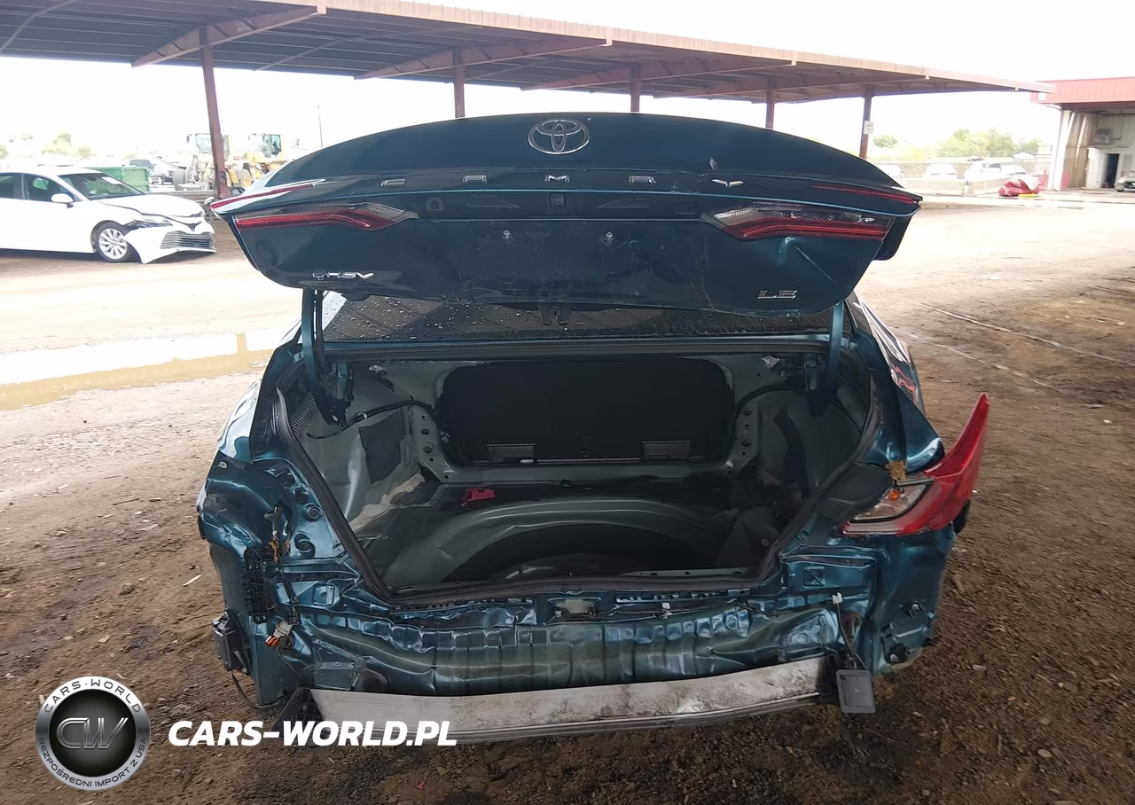 2025 Toyota Camry Le VIN:4T1DAACK7SU037927 - 17